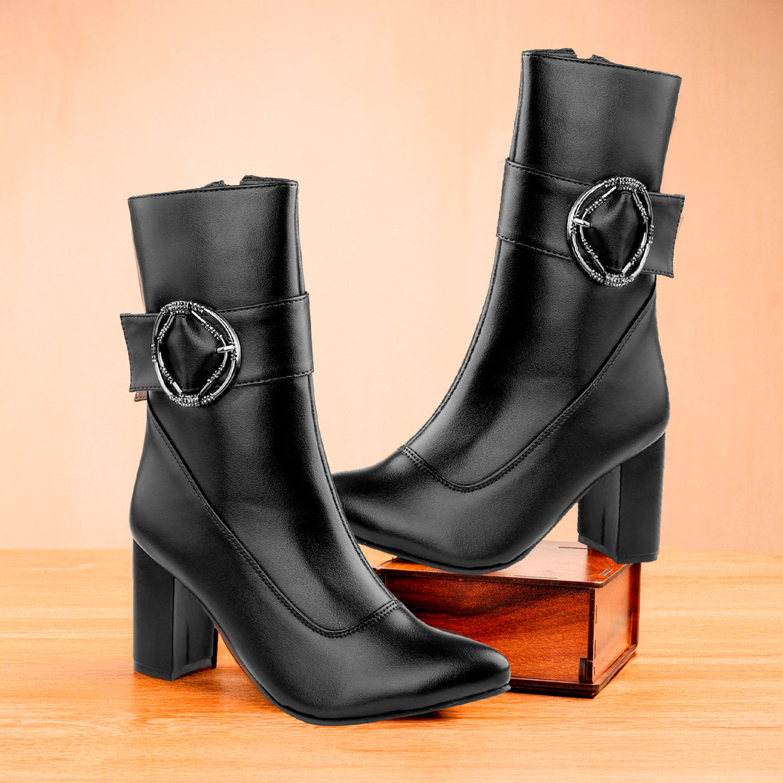 Women's Classy ankle buckle Boots