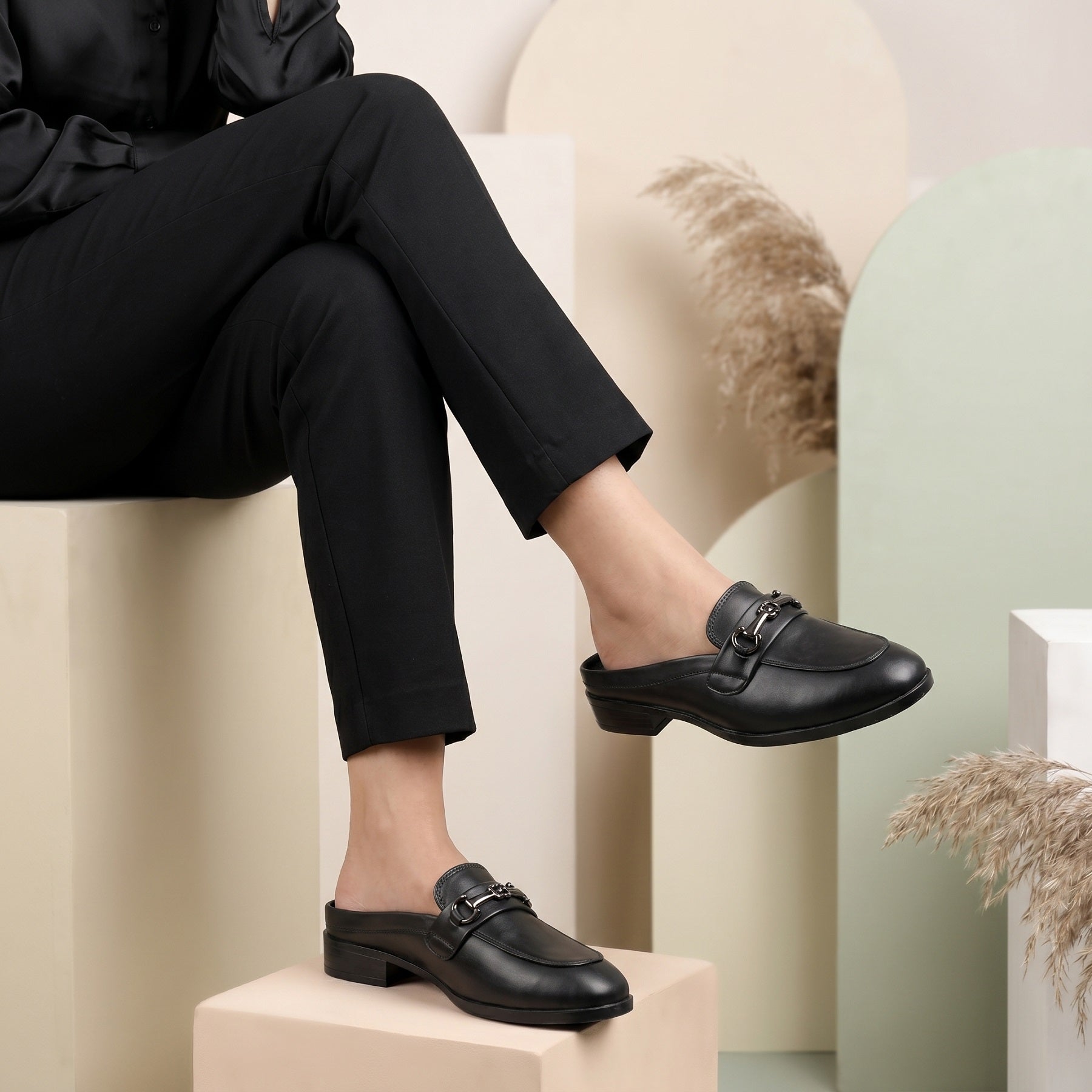 Marco Bellorri Luxury Slip-On Mule Loafers with Elegant Horsebit Accent