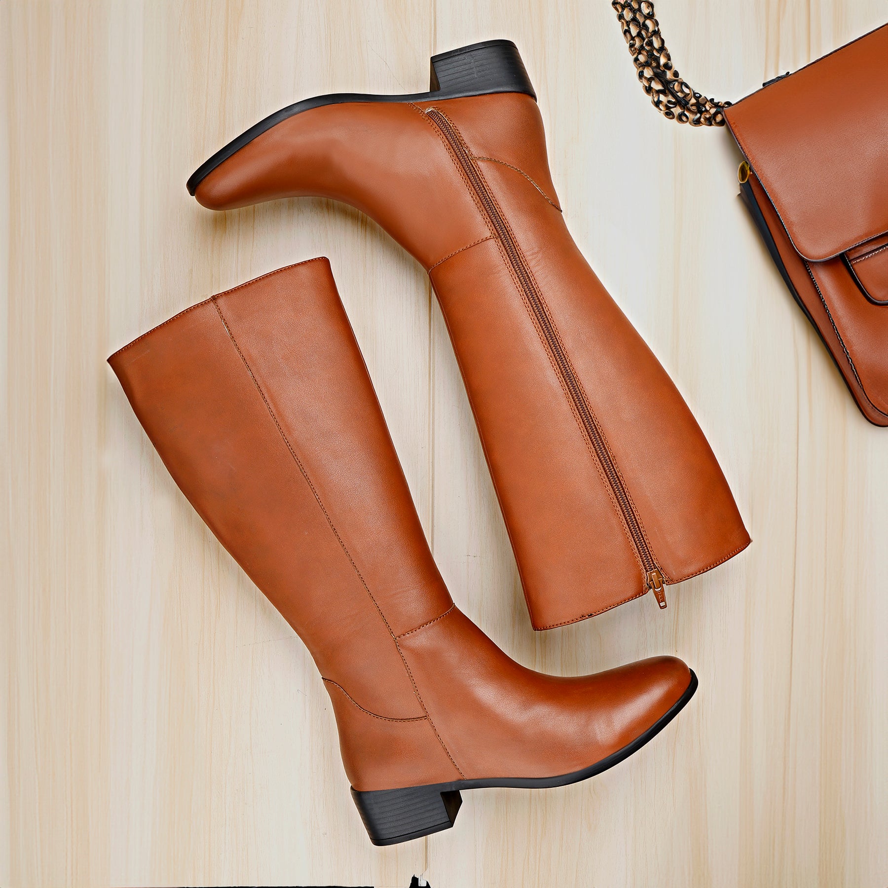 Ultra Fashionable High Knee Zipper Long Boots For Women