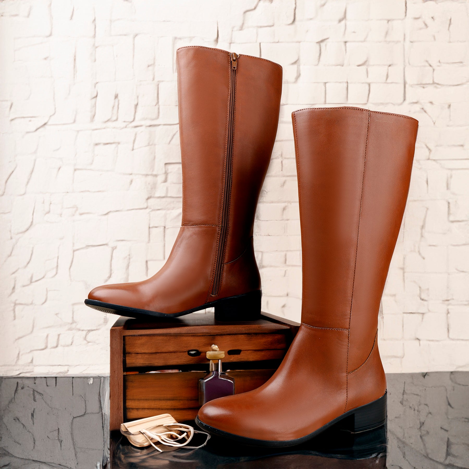 Ultra Fashionable High Knee Zipper Long Boots For Women